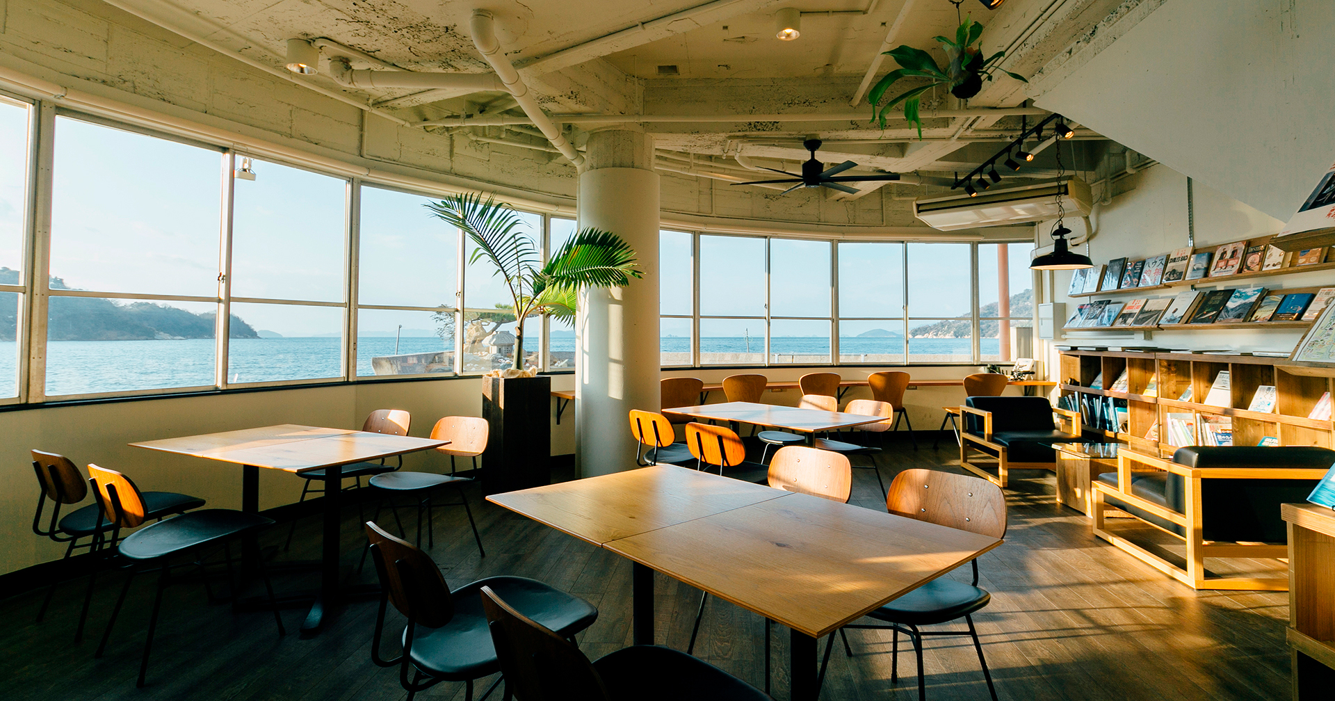 seaside cafe ALPHA